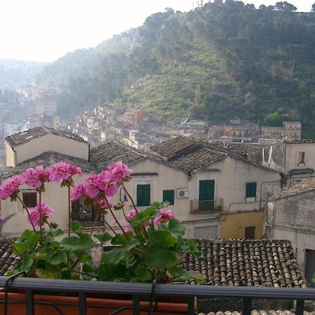 Chicchi Di Melograno Bed & Breakfast Modica Exterior foto