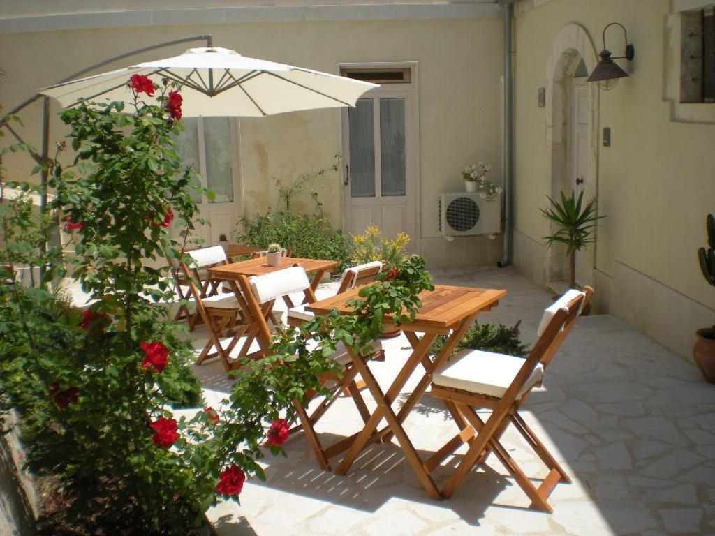 Chicchi Di Melograno Bed & Breakfast Modica Exterior foto